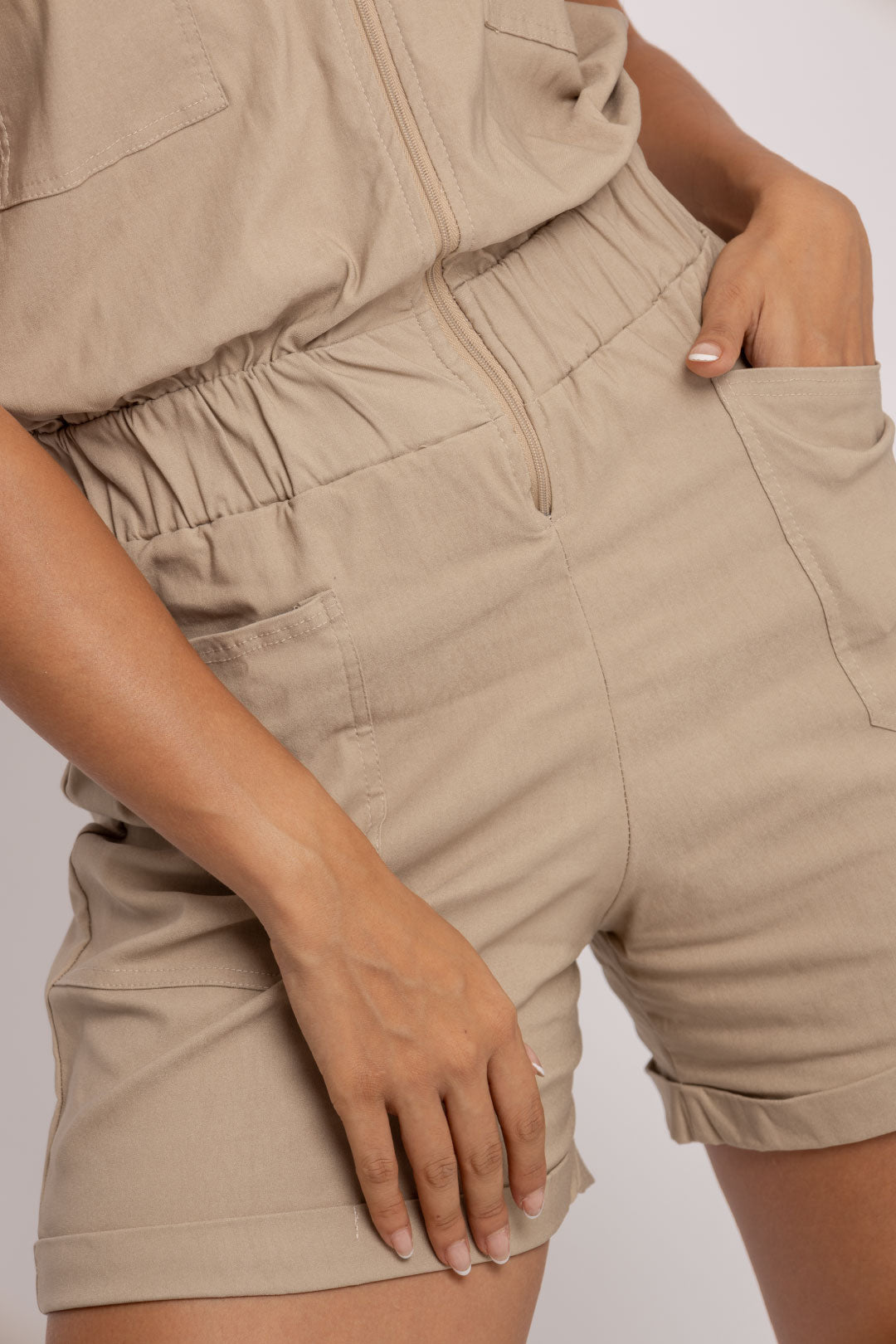 ENTERIZO CARGO CORTO NUDE
