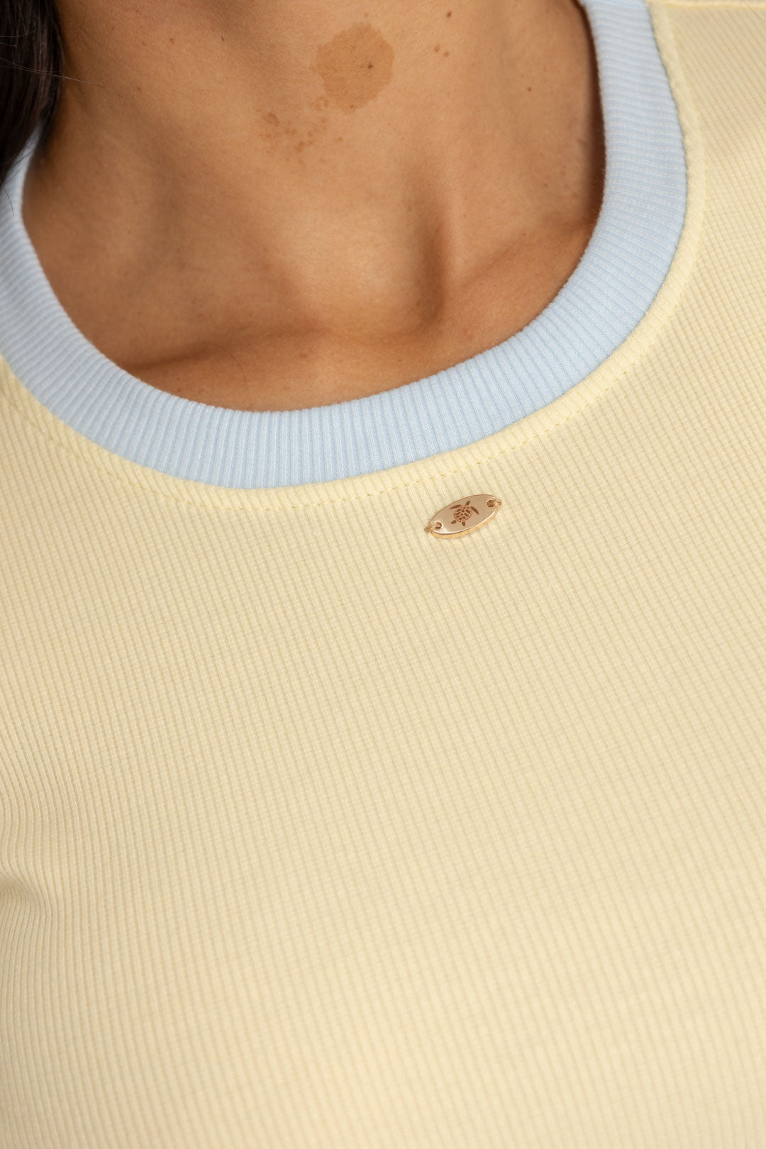 CAMISETA EMMA AMARILLO