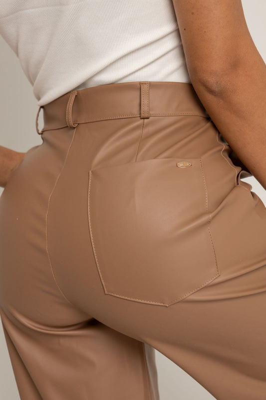 PANTALÓN LEO CHOCOLATE